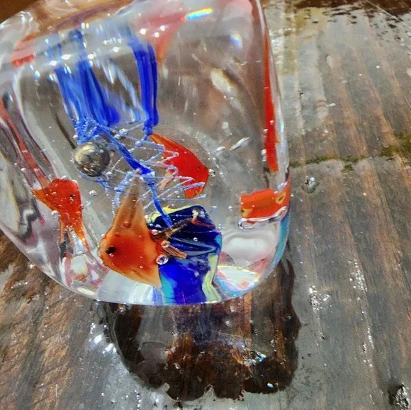 🐠📃⚖️ Paperweight by Dynasty Gallery - Picture 7 of 9